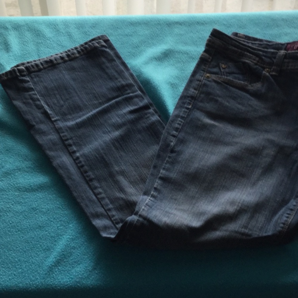 NWOT Gloria Vanderbilt Jeans Size 14
